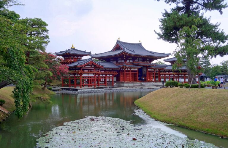 Uma caminhada filosófica pelos santuários de Kyoto